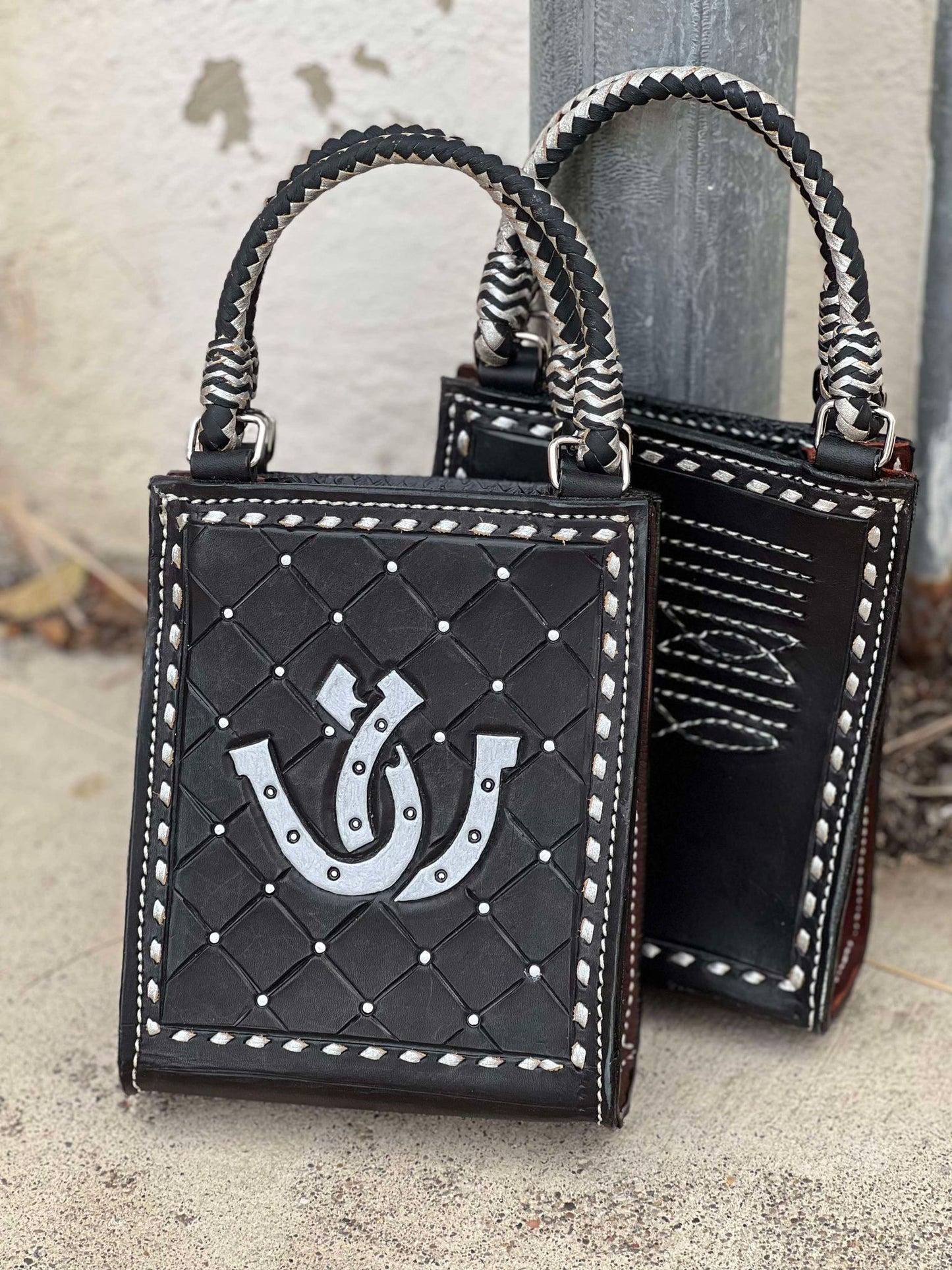The Card Handbags- HORSE SHOE