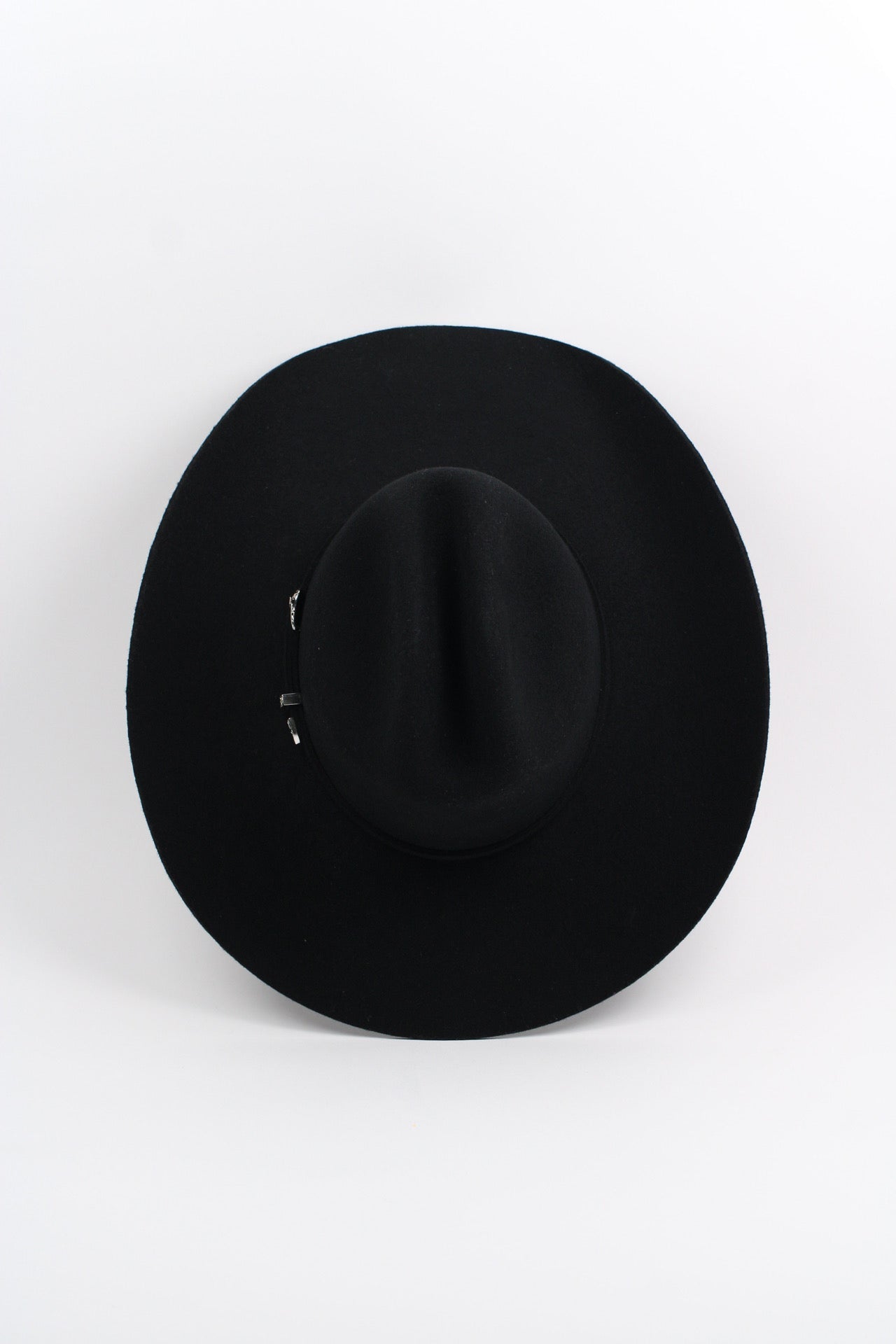 The Mustang - Black