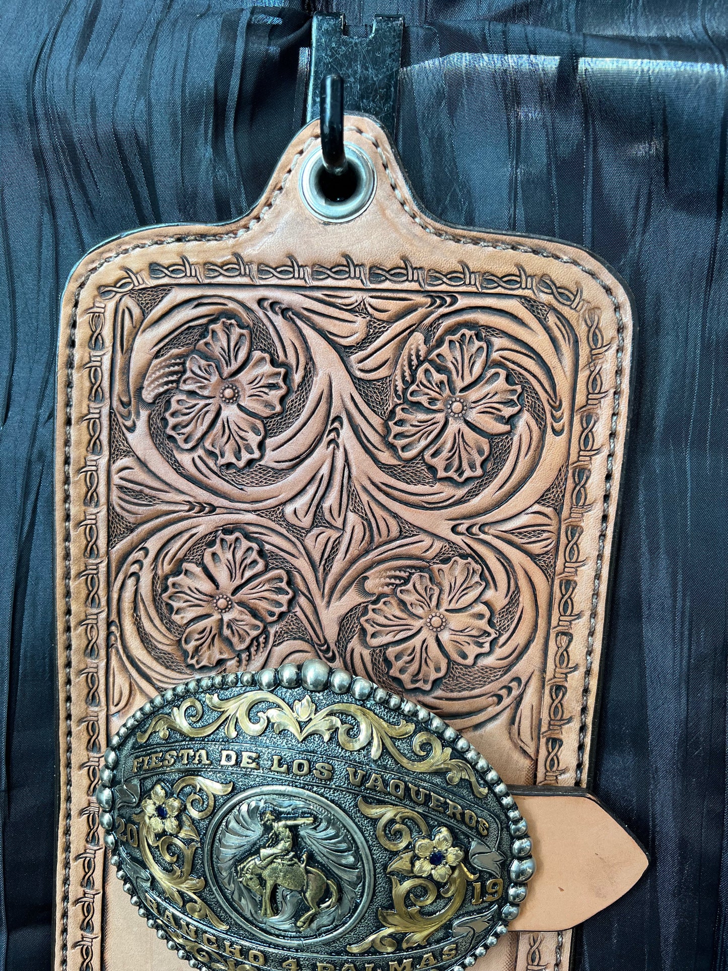 Golden antique Wild Rose floral with barbwire border buckle holder