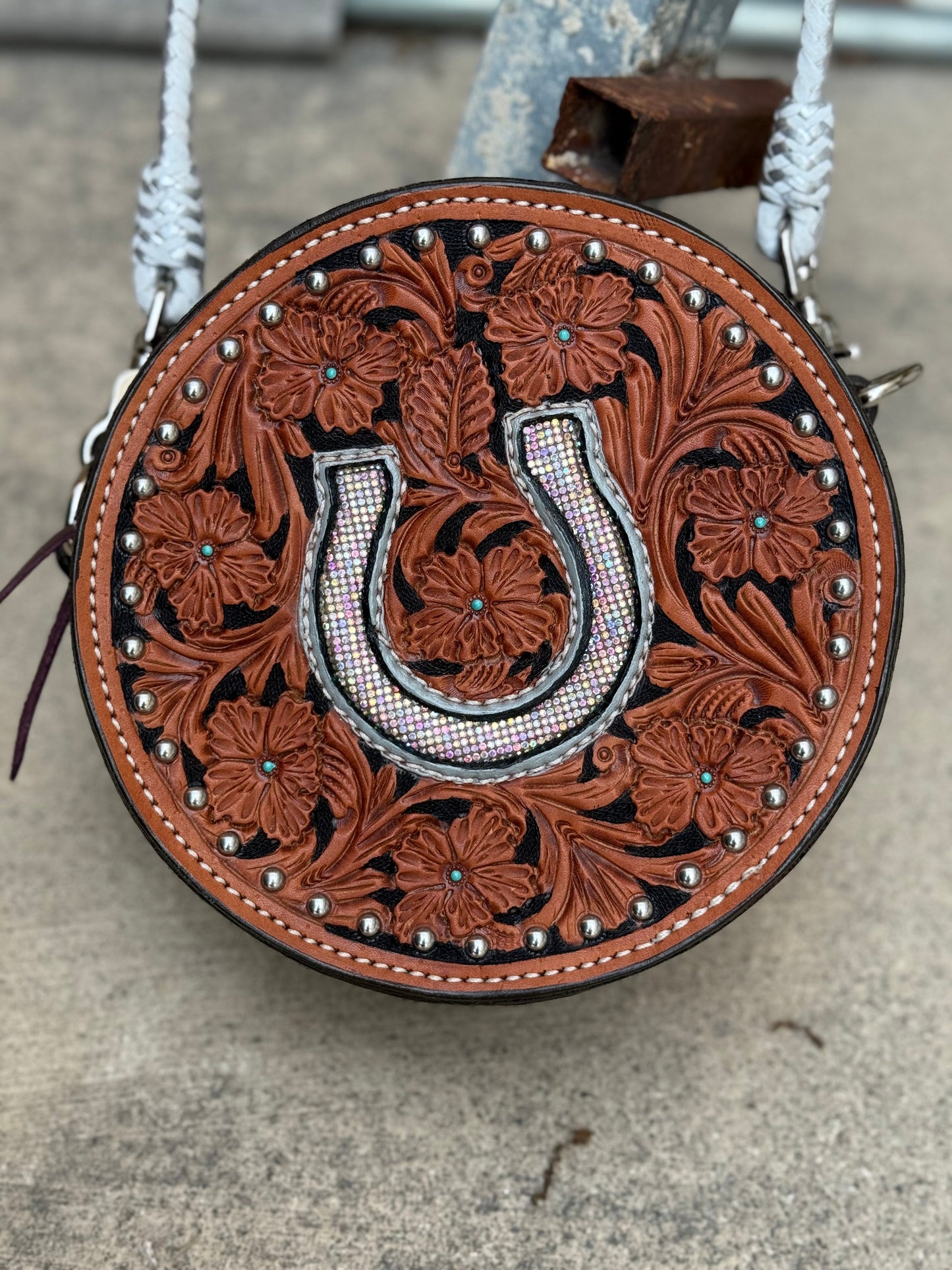 8" Canteen- Horse Shoe